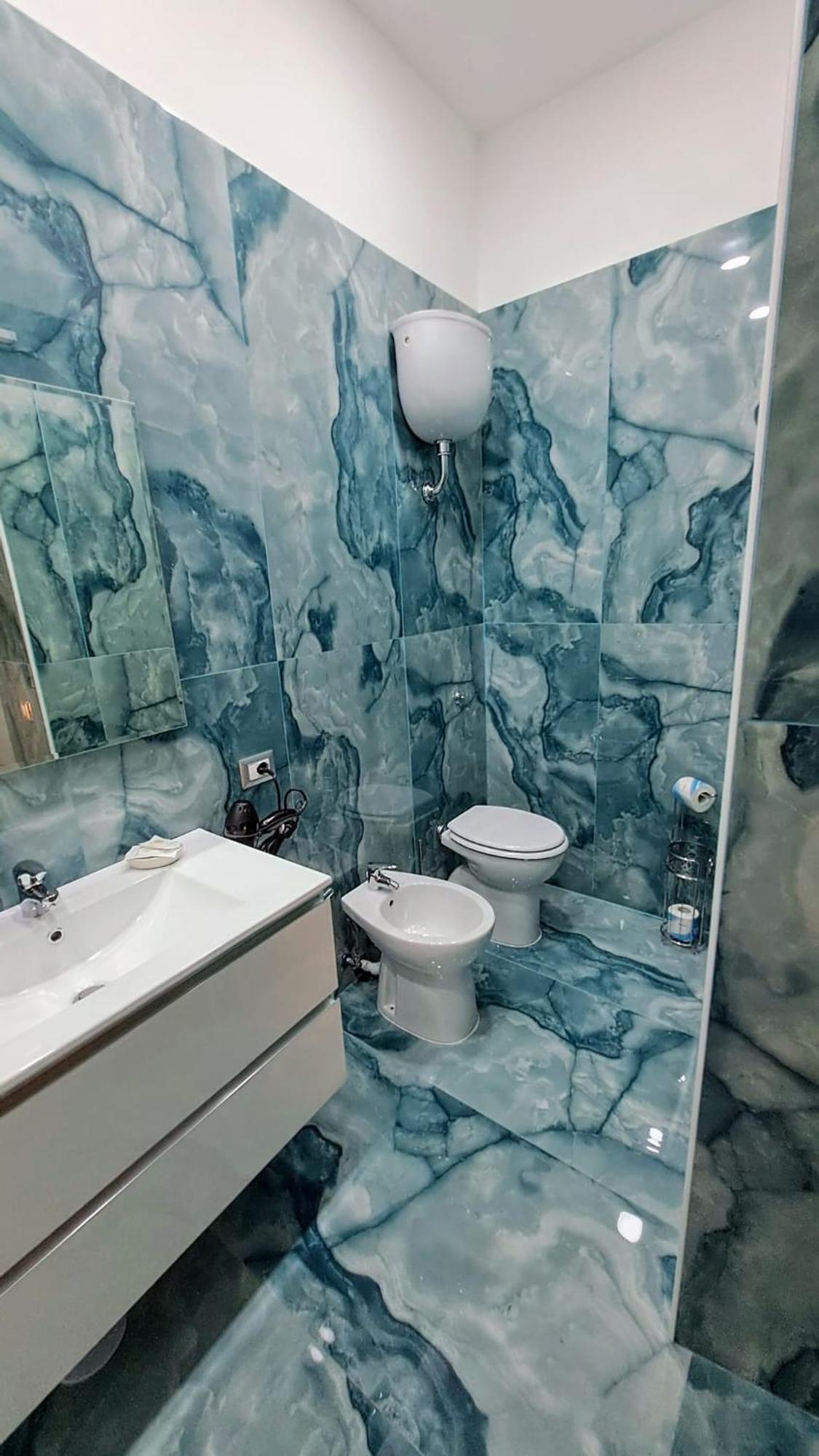 La Finestra Sul Borgo Hotel Naples Luaran gambar